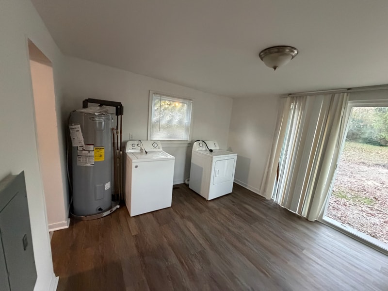 Building Photo - 1428 Hopkins Rd