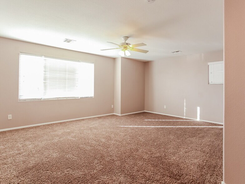 Building Photo - 8800 Happy Pines Ave