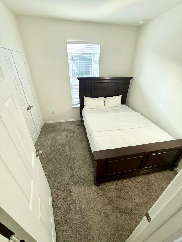 Building Photo - 7203 Summer Tanager Dr