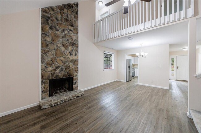 Building Photo - 1248 Falling Water Dr