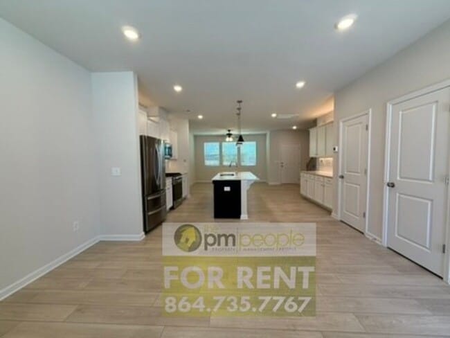 Building Photo - 7 Trakas Ct