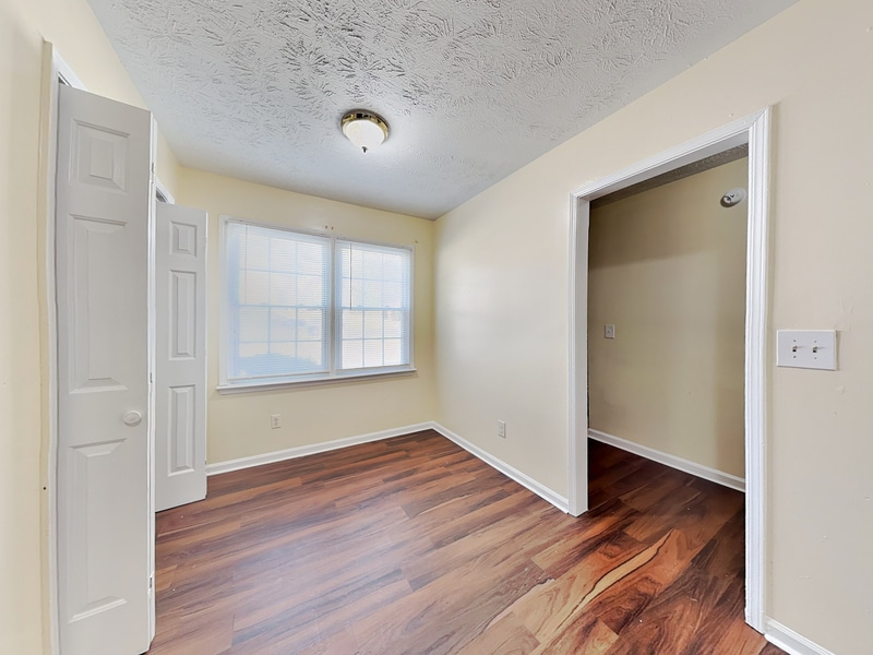 Building Photo - 5280 Ridge Forest Dr