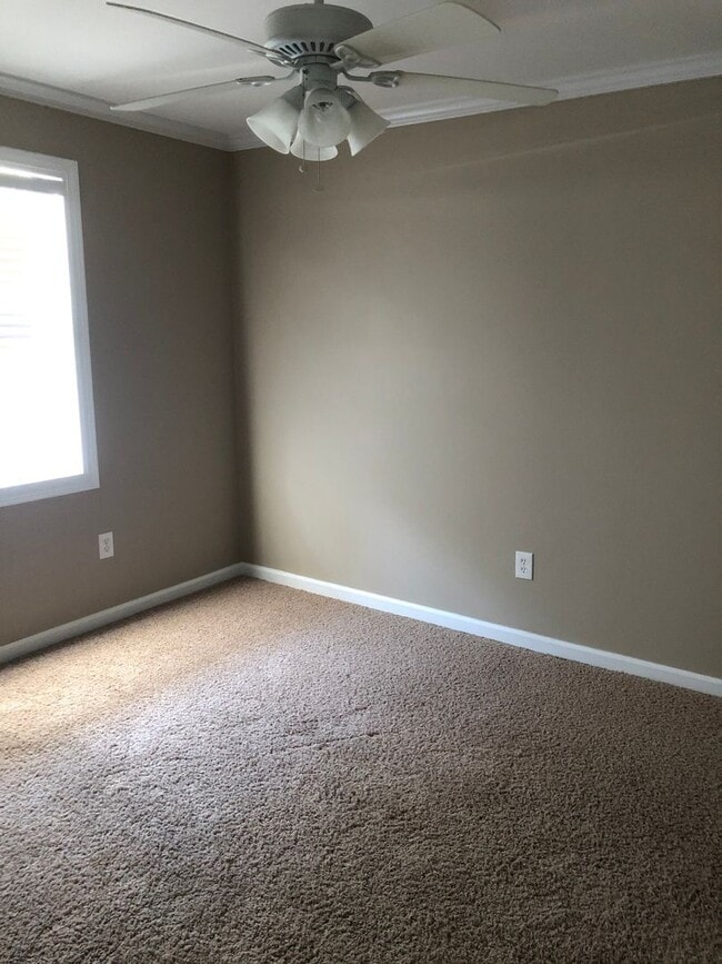 Building Photo - Lamp Light Condos