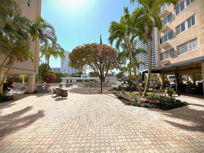 Building Photo - 345 N Fort Lauderdale Beach Blvd