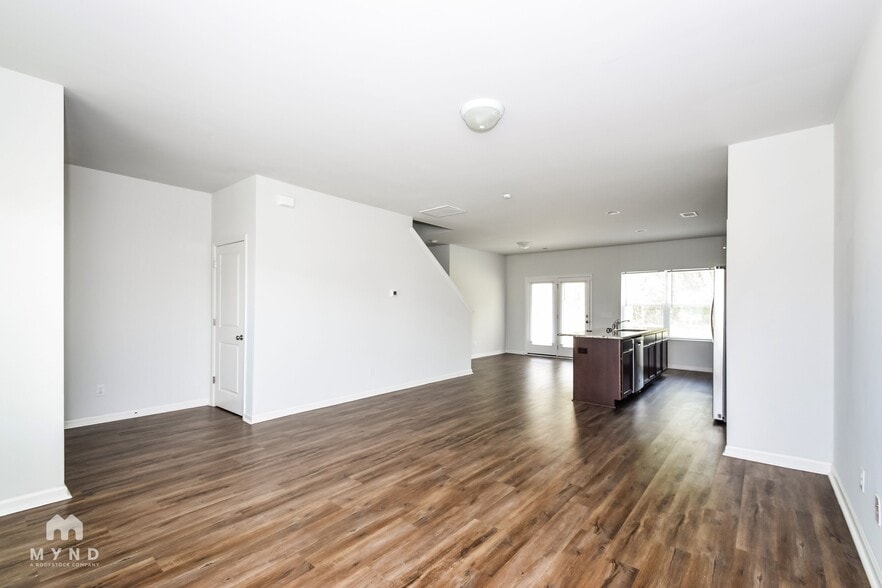 Building Photo - 72 Enclave Wy
