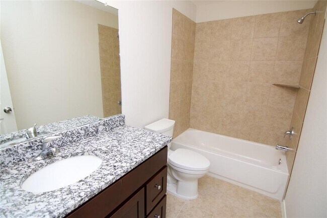 Building Photo - 12039 Clifton Oaks Dr