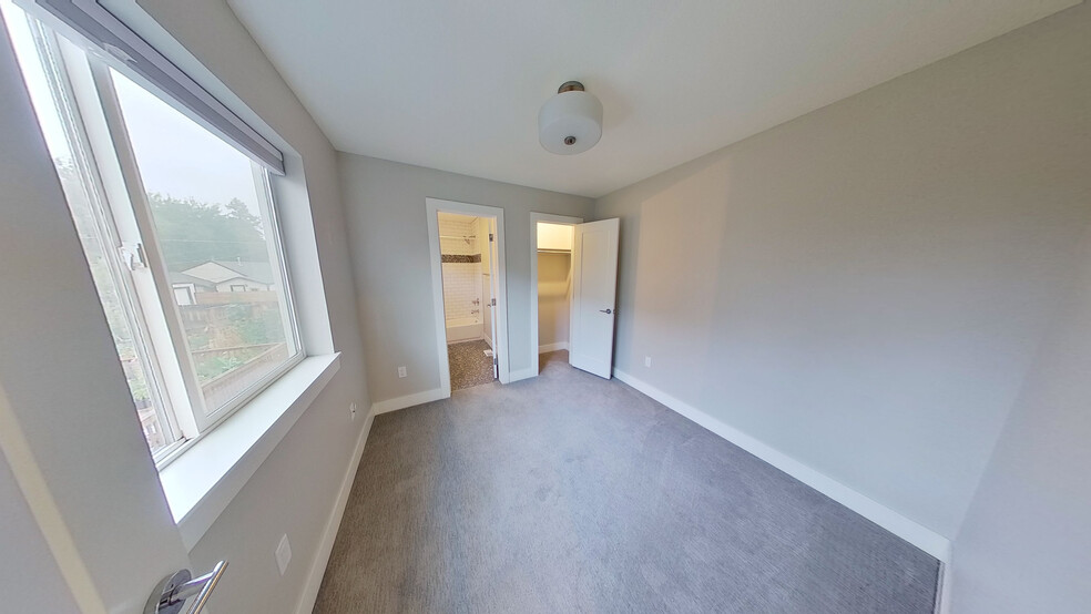 Building Photo - 1336 Osceola St