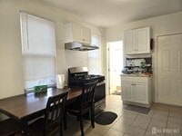 Building Photo - 54 Harvey St