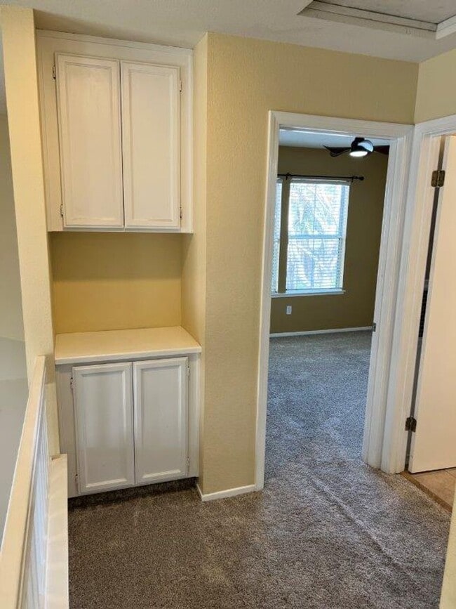 Building Photo - Modern 4 Bedroom 3 Bath Close to Marina Suisun City *Star Rentals