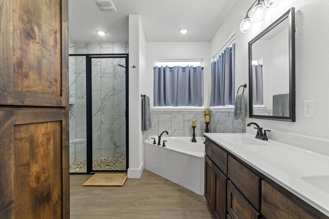 Building Photo - 7709 Soap Stone Ct