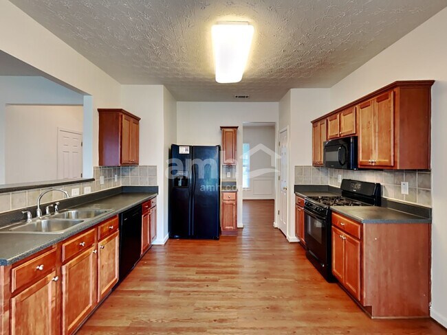 Building Photo - 127 Oleander Way