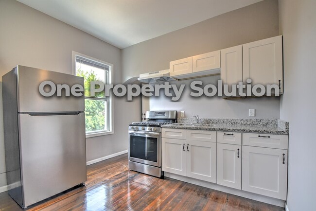 Building Photo - 35 Ruth St