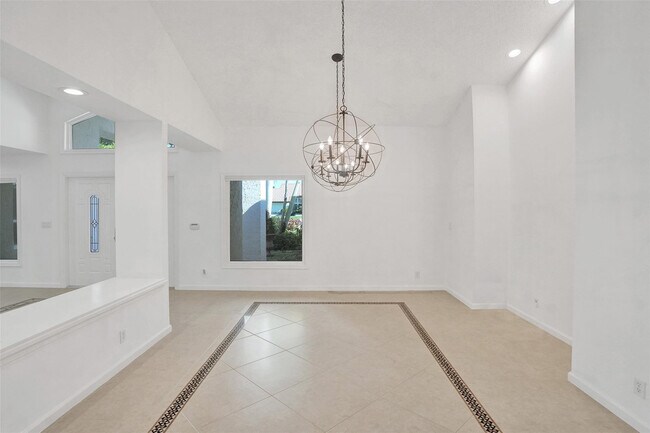 Building Photo - 2891 NW 28th Terrace