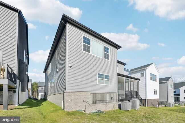 Building Photo - 42051 Night Nurse Cir