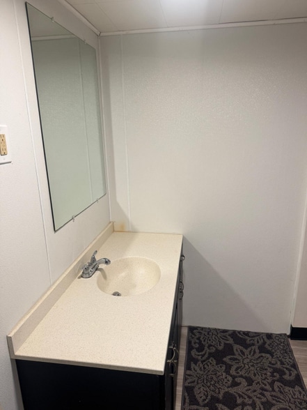 Building Photo - 335 E Campbell Ave