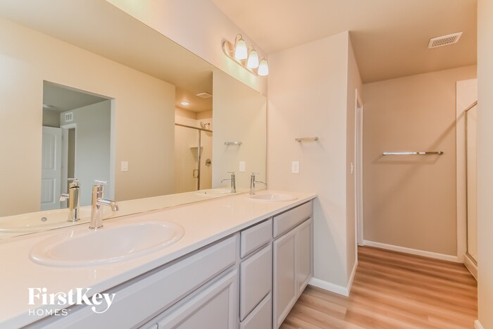 Building Photo - 11179 Murrelet Dr