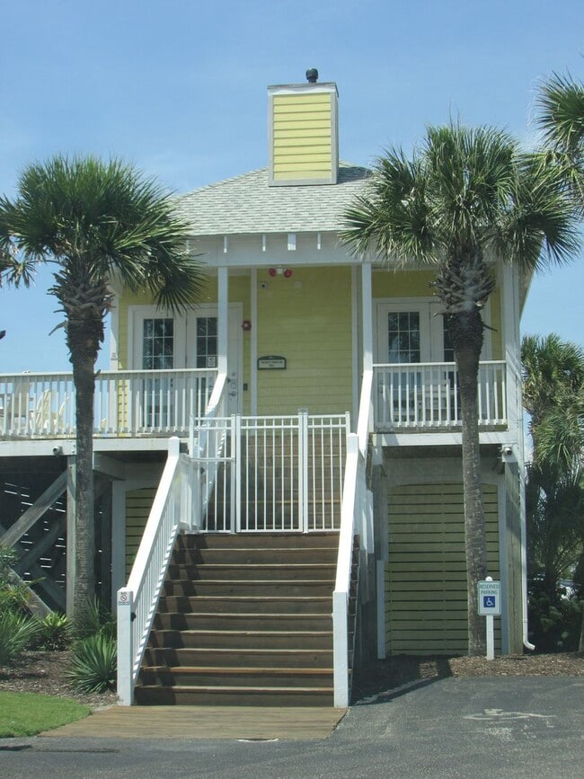 Building Photo - 3 Bedroom 2 Bathroom with a  Bonus Room  House in Winding River Plantation