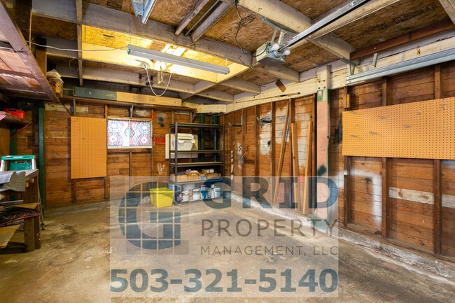 Building Photo - Charming 3 Bedroom North Portland Home Ava...