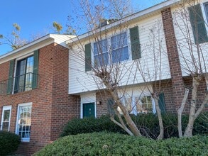 Building Photo - 738 Coventry Ln