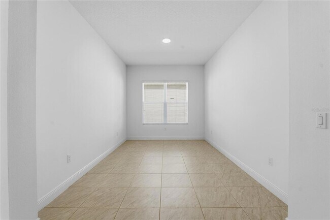 Building Photo - 30588 Chesapeake Bay Dr