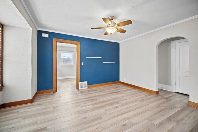 Building Photo - 4524 Waveland Ct