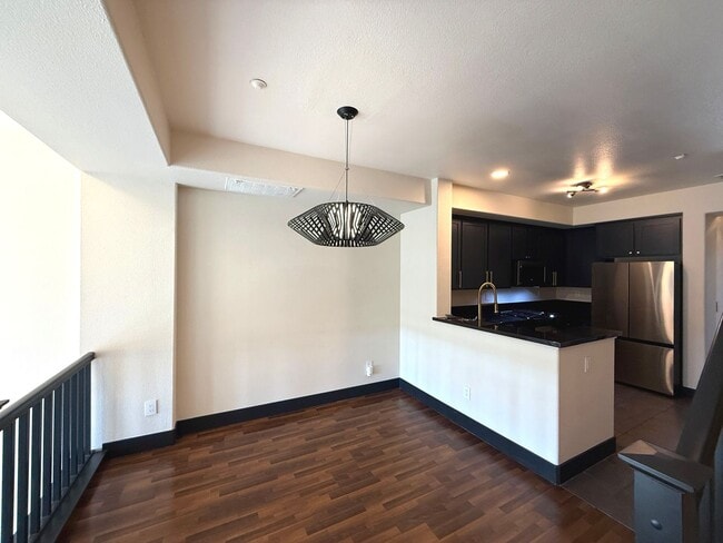 Building Photo - NEW CONSTRUCTION HUGE 1800sf 3BR/3BA 2GR C...