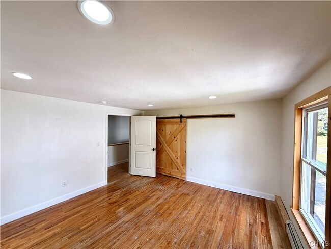 Building Photo - 4921 Jefferson St
