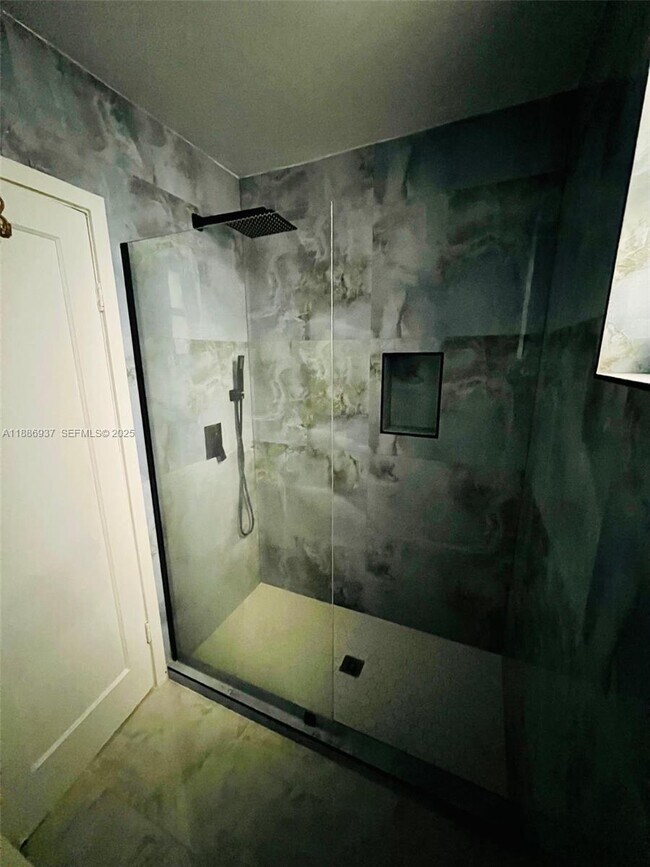 Building Photo - 1606 Jefferson Ave