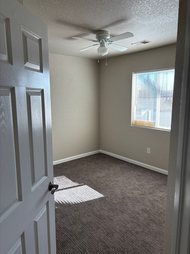 Building Photo - Country West Condos