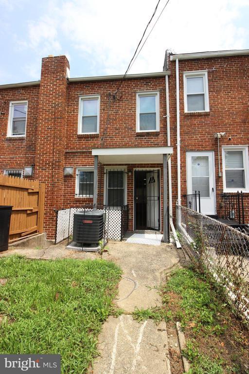 Building Photo - 1008 Parksley Ave