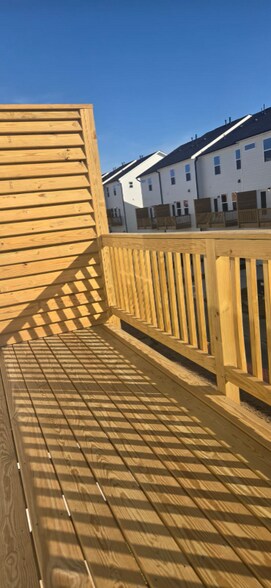 Building Photo - 2837 Farmhouse Dr