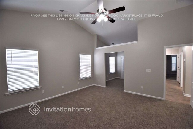 Building Photo - 1044 Southwood Dr