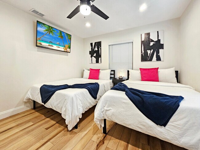 Building Photo - 11402 Suncreek Pl