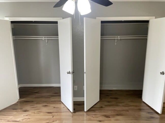 Building Photo - Large 2 Bedroom Condo minutes from SMU!