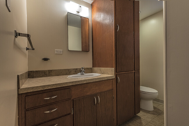 Upstairs bathroom - 126 Newell Street