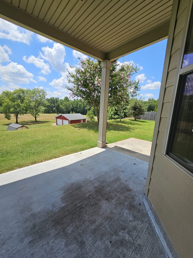 Building Photo - 416 Sunnybrook Ln