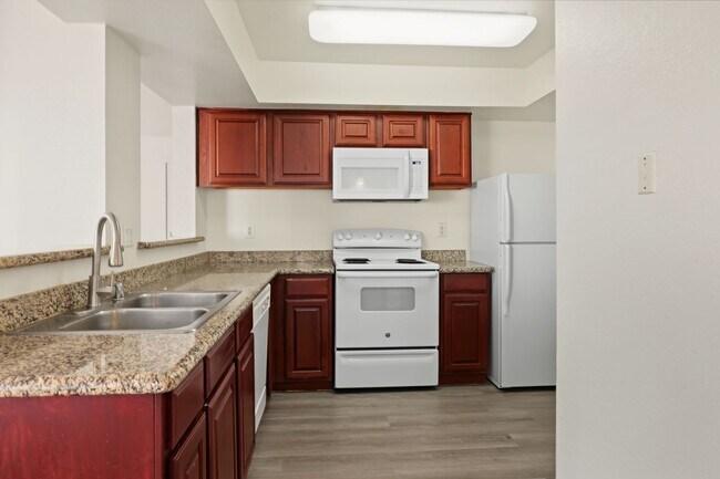 Building Photo - SPACIOUS 3BED/2BATH CONDO * FIRST FLOOR UNIT