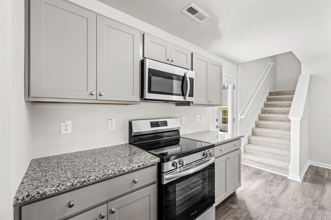 Building Photo - 705 Conductor Ct