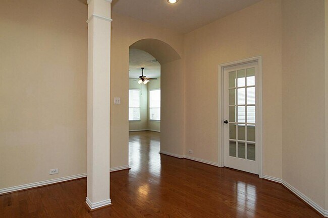 Building Photo - 2926 Bright Sky Ct