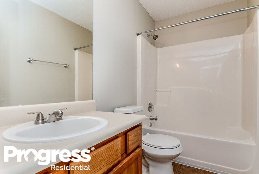 Building Photo - 838 White Dove Dr