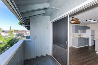Building Photo - WAIPIO GENTRY: 2-BED, 1-BATH, 1-PARKING NOW AVAILABLE !