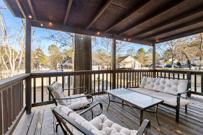 Building Photo - 46 Forest Trail Ct