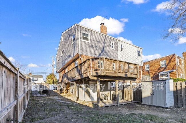 Building Photo - 3918 Usher Ave