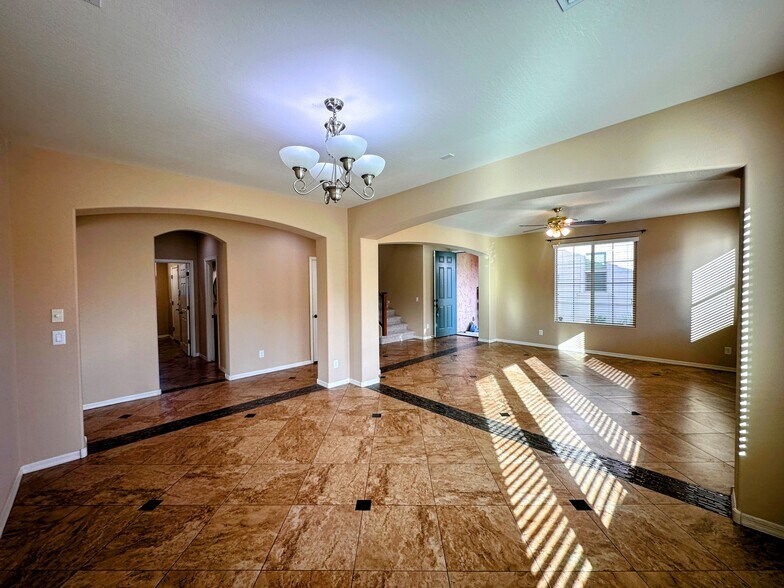 Building Photo - 4717 W Sweet Iron Pass