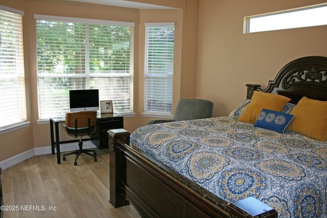 Building Photo - 1001 Sandlake Rd