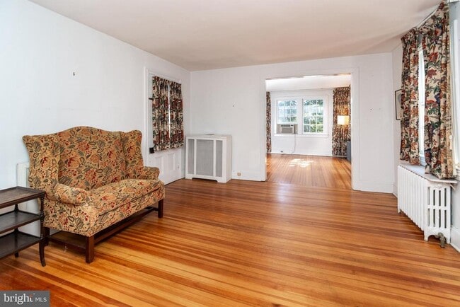 Building Photo - 45 York St