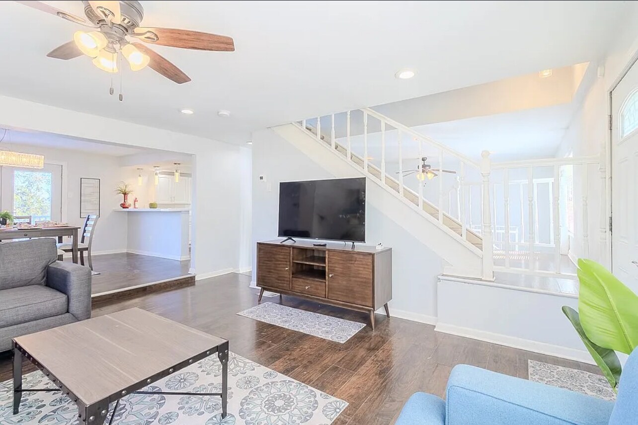 Building Photo - 7583 Tyler Rd