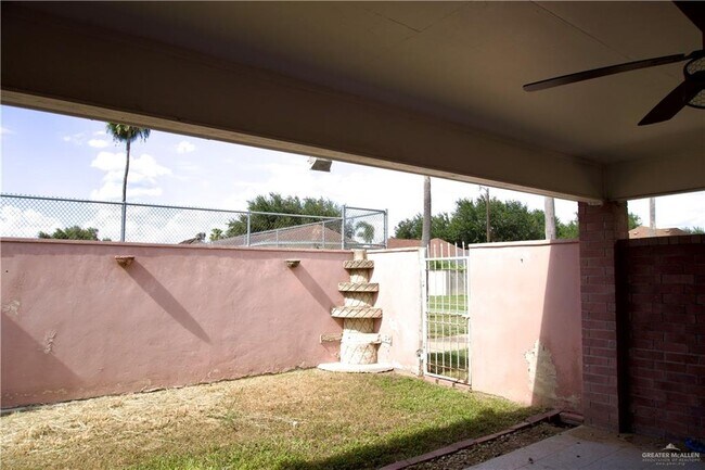 Building Photo - 3600 Cedar Ave