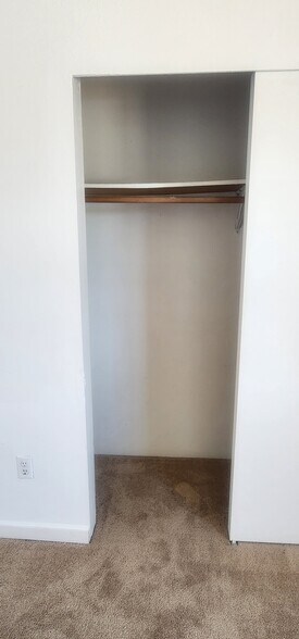 Closet access - 4304 S Cedar St