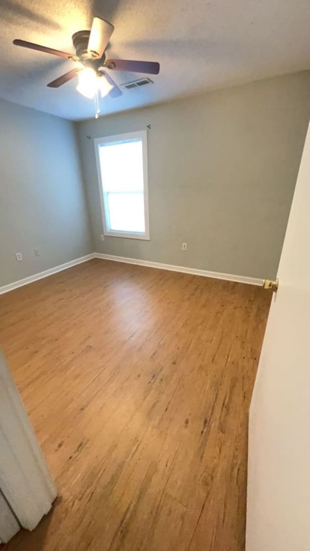 Building Photo - 2-Bedroom, 2-Bathroom Condo